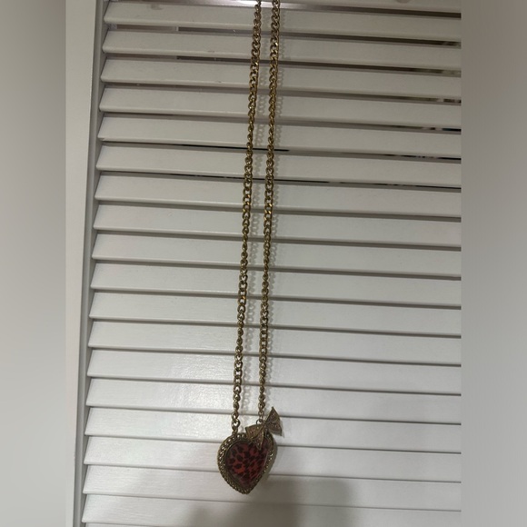 Vintage Betsey Johnson leopard heart necklace - Picture 2 of 3